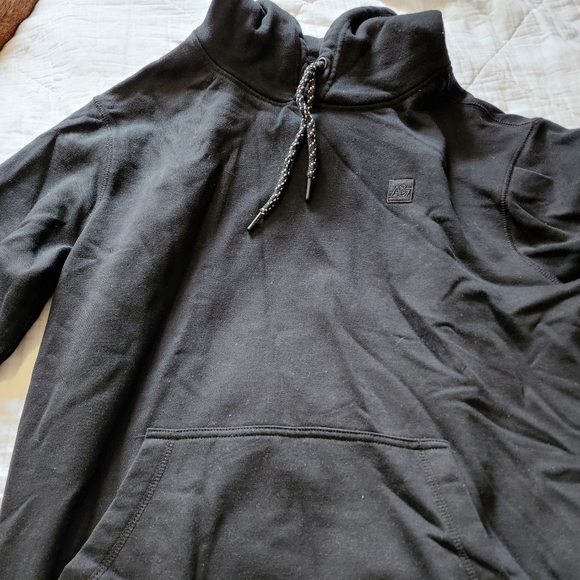 AERO Hoodie - Picture 2 of 3